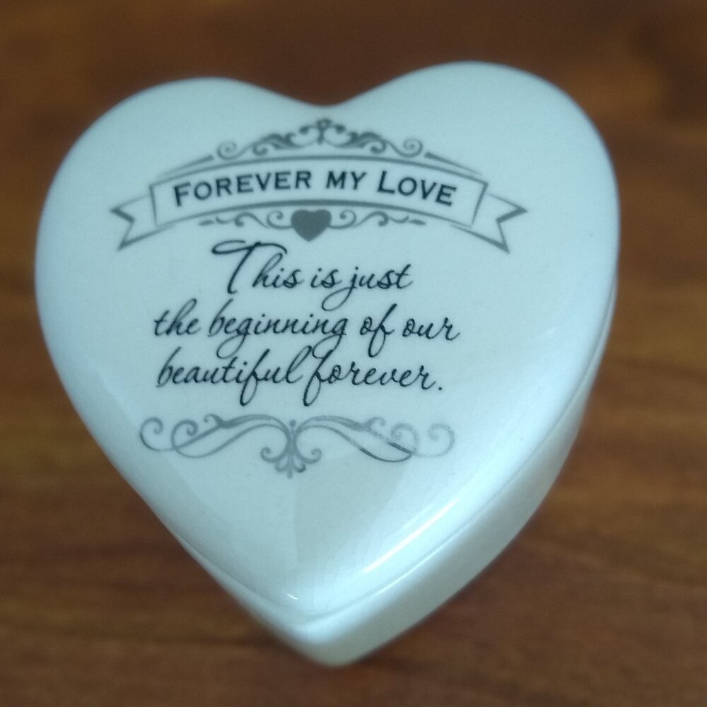 Porcelain Heart Jewelry Storage